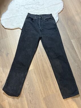 Aritzia Denim Forum Black Straight Leg Jeans